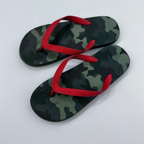 Cat & Jack Sam Green Camo Flip Flop Sandals - Picture 3 of 7